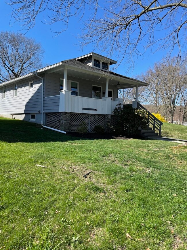 Building Photo - 136 Youngblood Ave