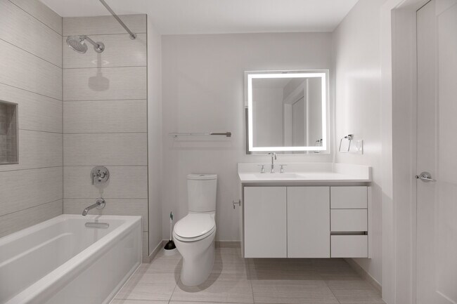 Building Photo - 1 Bed / 1 Bath available now at 1745 N St ...