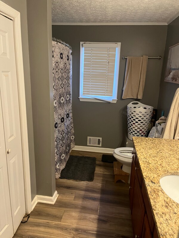 Foto del edificio - 142 Wanda Ave