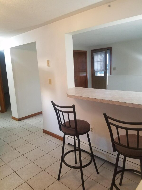 76 Pitcairn St, Revere, MA 02151 Room for Rent in Revere, MA