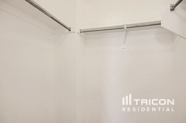 Foto del edificio - 11626 W Bloomfield Rd