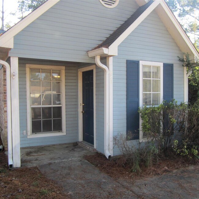 Building Photo - 321 Peach Orchard Dr