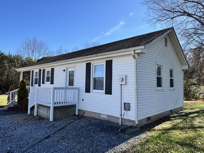 Foto del edificio - 2039 W Jefferson Pike