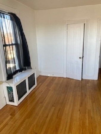 Foto del edificio - 87 Town Hill Ave