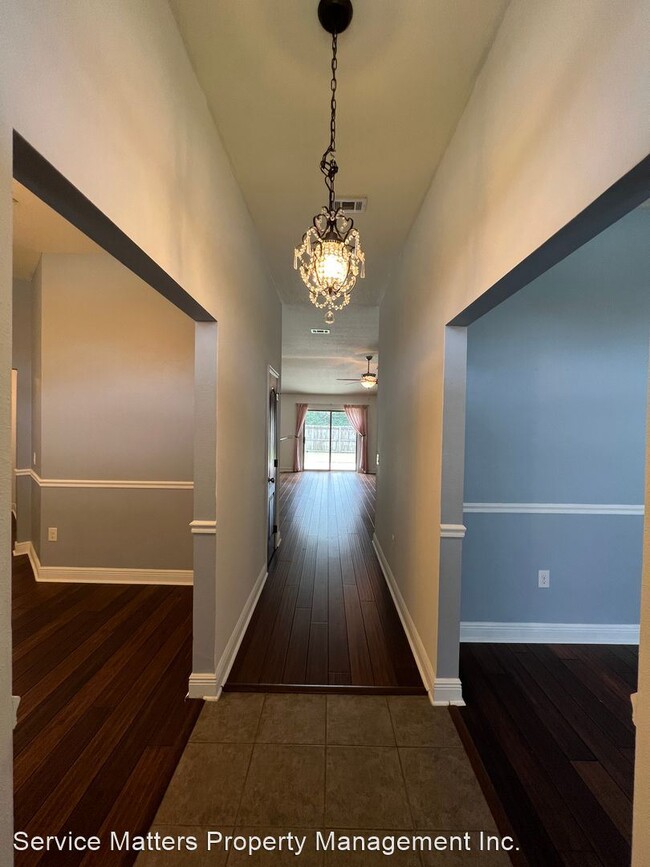 Building Photo - 4 br, 3 bath House - 6175 Chester Dr