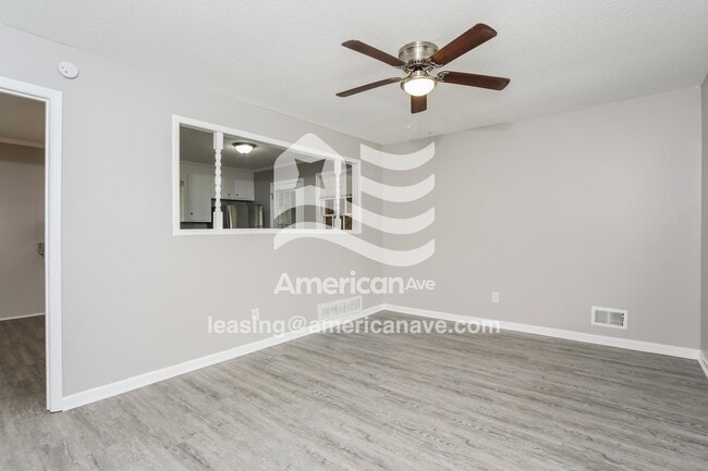 Building Photo - 108 Crestmore Dr
