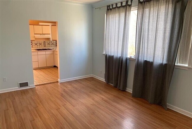 Foto del edificio - 1820 Taylor Ave