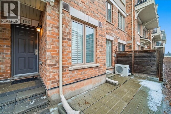 Building Photo - 2441 Greenwich Dr