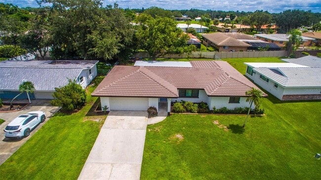 Building Photo - 3317 Pine Valley Dr