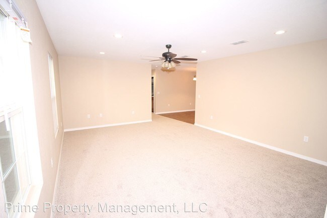Foto del edificio - 2628 E 14th St