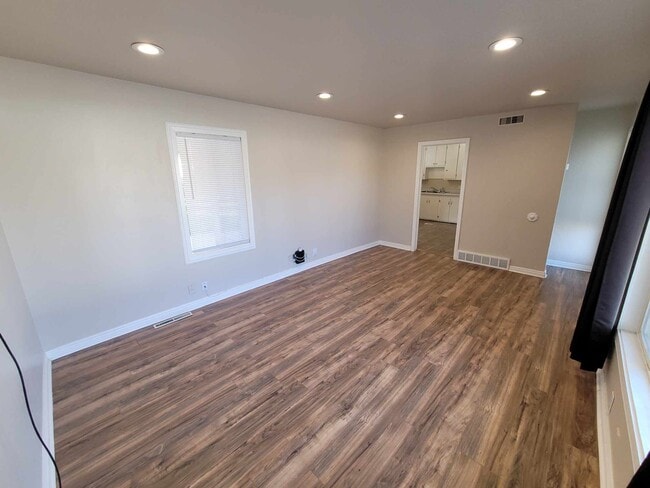 Photo - 5580 S 4270 W House