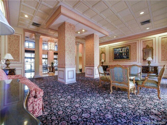 Foto del edificio - 2500 Parkview Dr