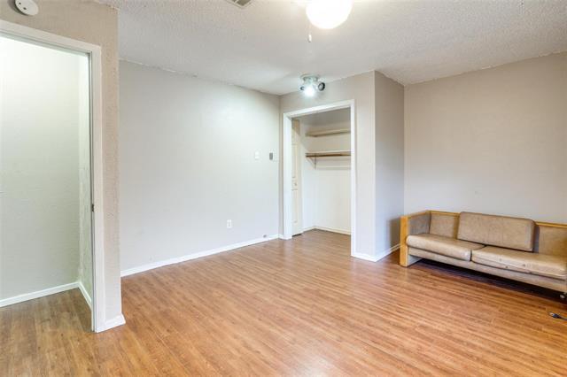 Foto del edificio - 408 Windwood Ct