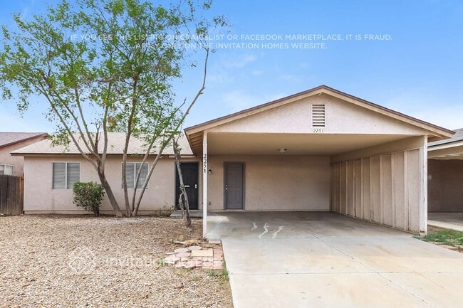 Building Photo - 2251 W Roeser Rd