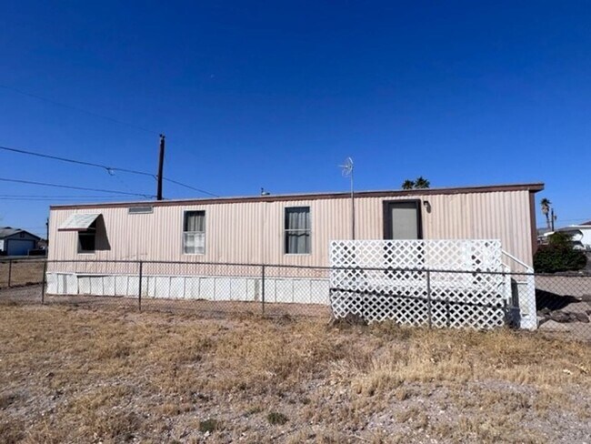 Building Photo - 2 BR 1BA Manufactured home, Near Rotary Park, Colorado River, marina area