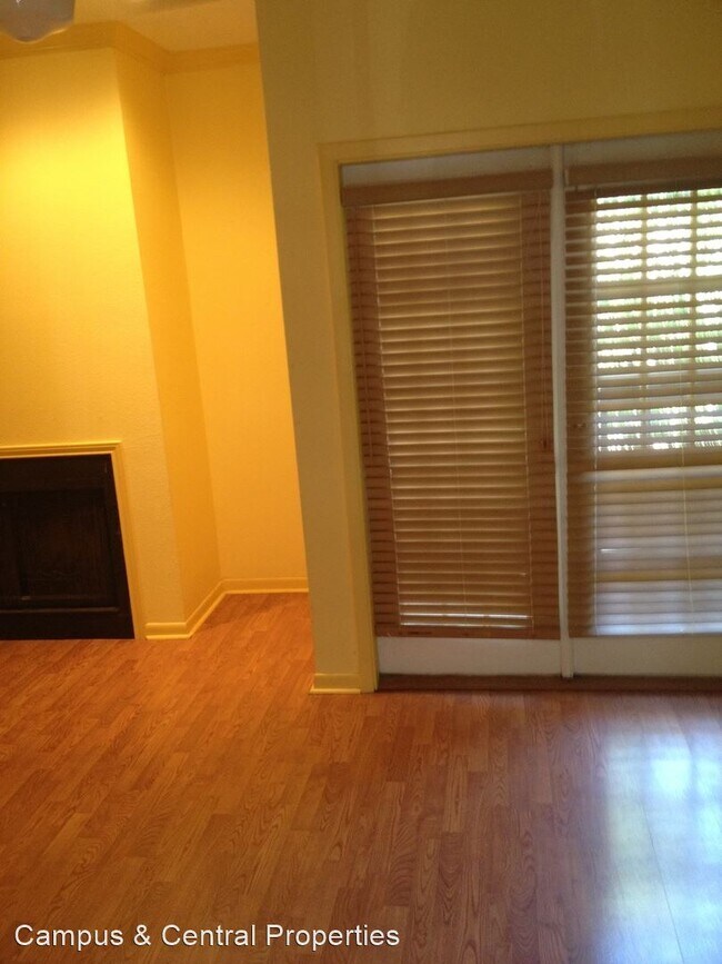 Foto del edificio - 2 br, 1.5 bath House - 709 W. 21st St. #20...