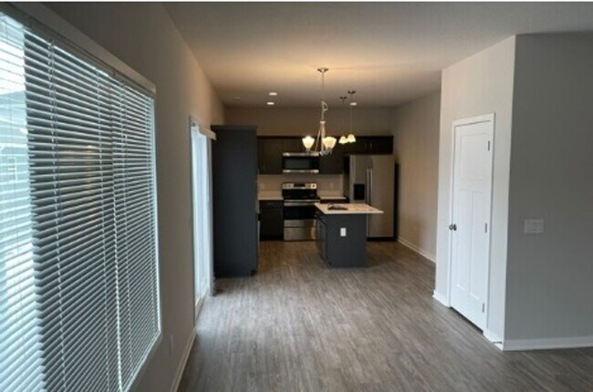 Building Photo - Spacious 3BR 2.5ba house in Waukee, available NOW!