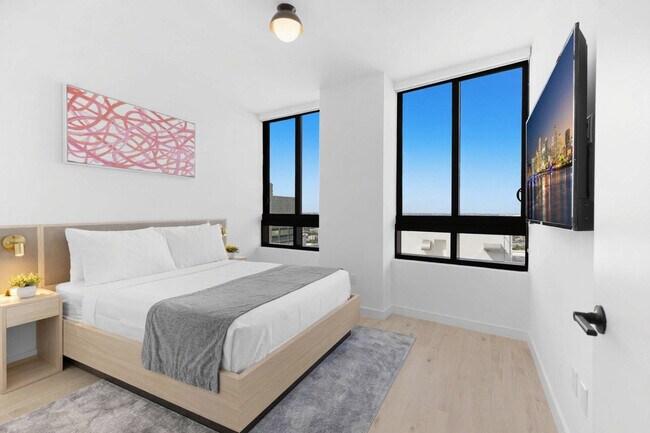 Building Photo - 225 N Miami Ave