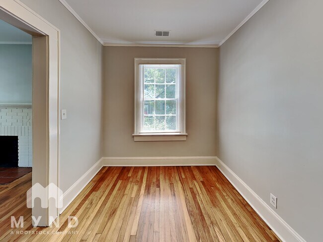Foto del edificio - 785 Palatine Ave SE