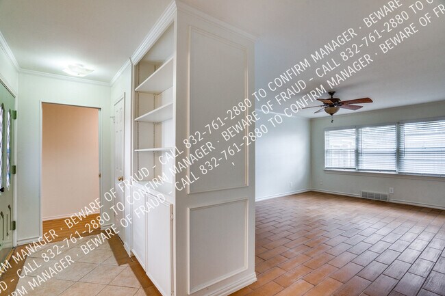 Building Photo - 518 Malden Dr