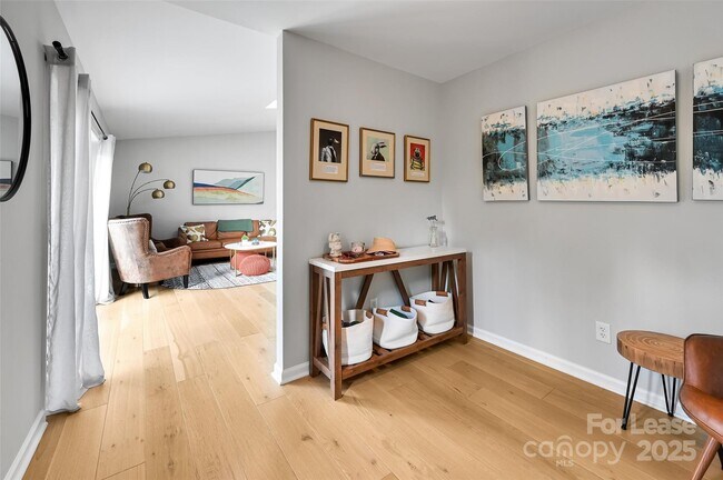 Foto del edificio - 108 Cloverleaf Ln