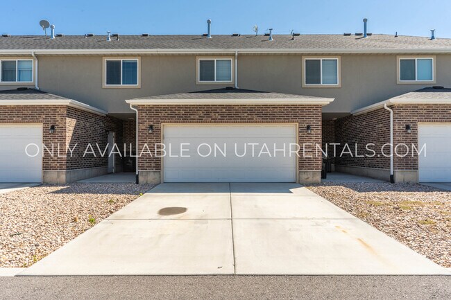 Building Photo - 161 N 1275 W