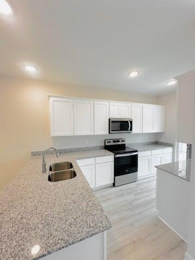 Building Photo - BRAND NEW CONSTRUCTION NEAR MEDICAL CENTER...
