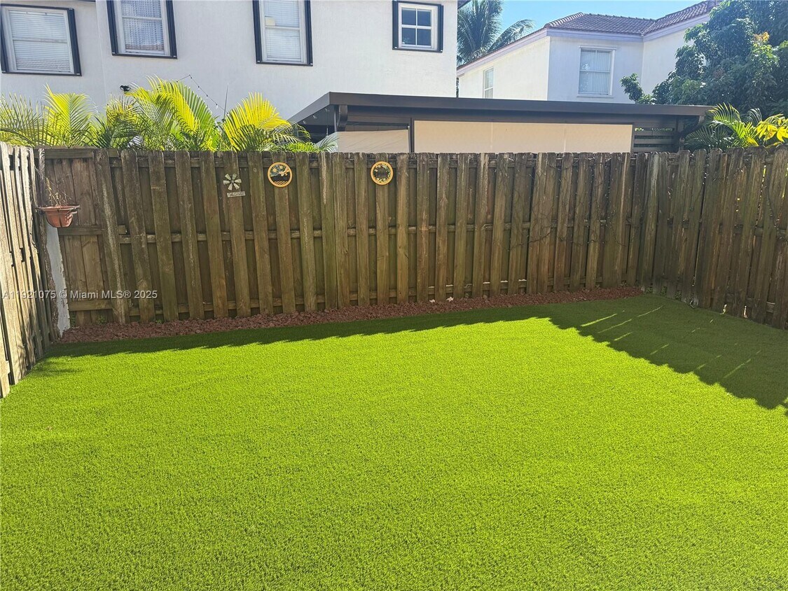 Building Photo - 24331 SW 108th Pl