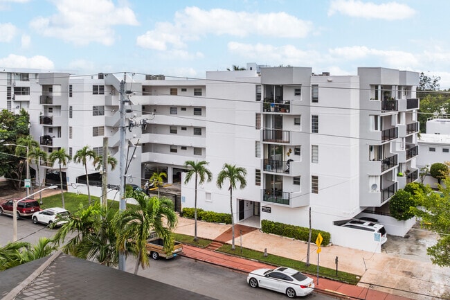 Byron Park Condominium