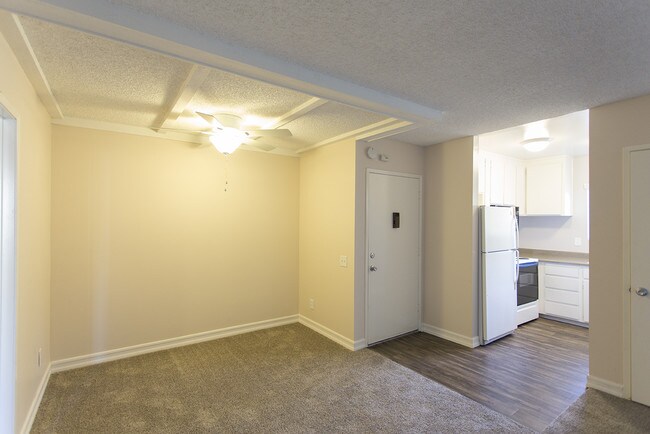 Building Photo - 5500 Morro Way