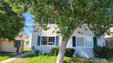 Building Photo - 988 El Camino Dr