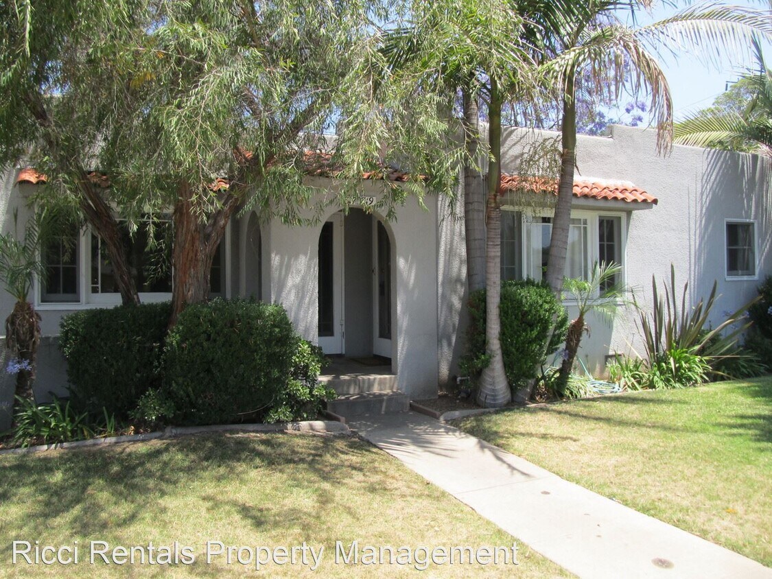 Primary Photo - 817-819 E Palm Ave
