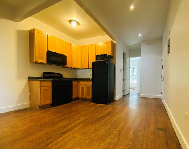 Foto del edificio - 304 Bradford St