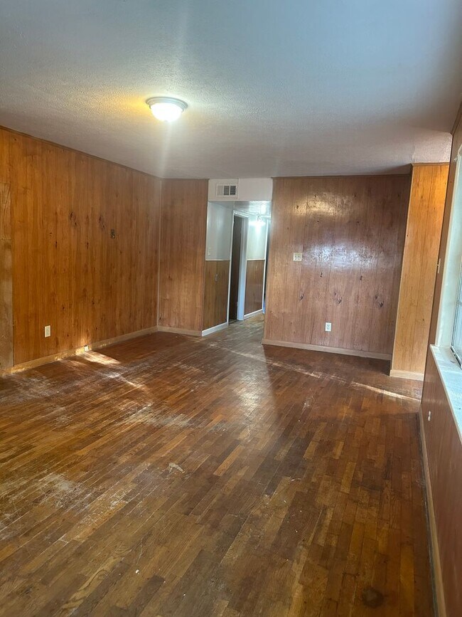 Foto del edificio - $1,200 Move in special