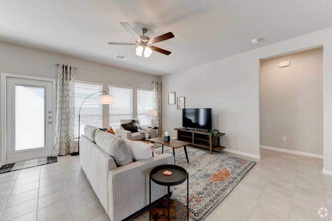 Building Photo - 2712 Valdez Dr