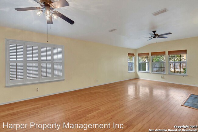 Foto del edificio - 3 br, 2 bath House - 12107 Ghostbridge