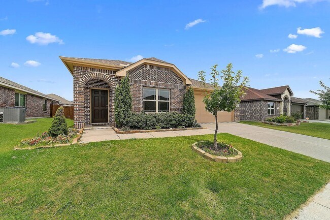 Foto del edificio - 485 Harding Ln