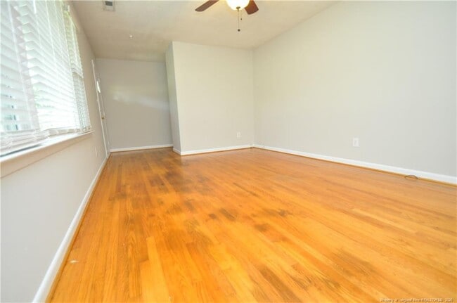 Foto del edificio - 4814 Greenbrier Rd