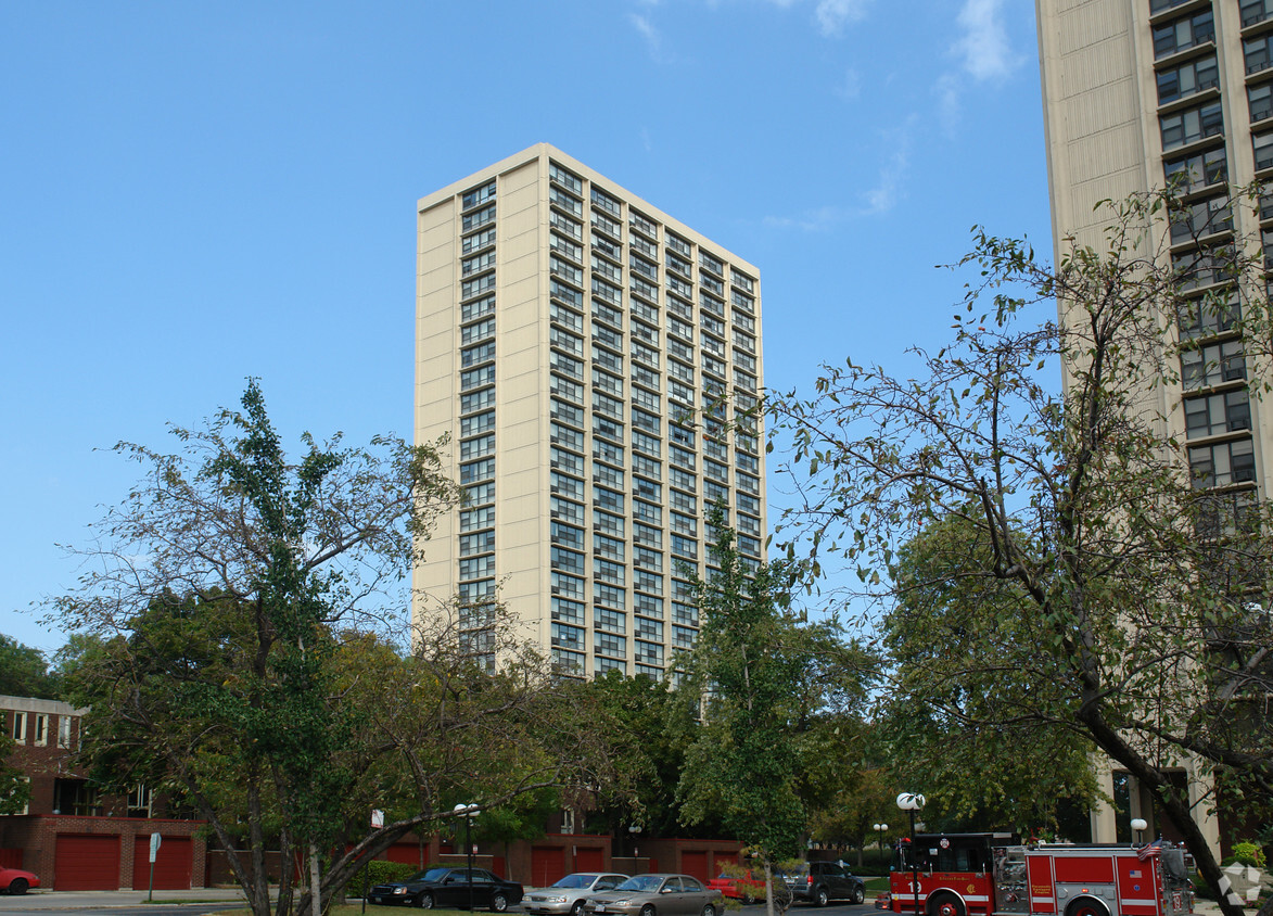 Cambridge Manor - Apartments in Chicago, IL | Apartments.com