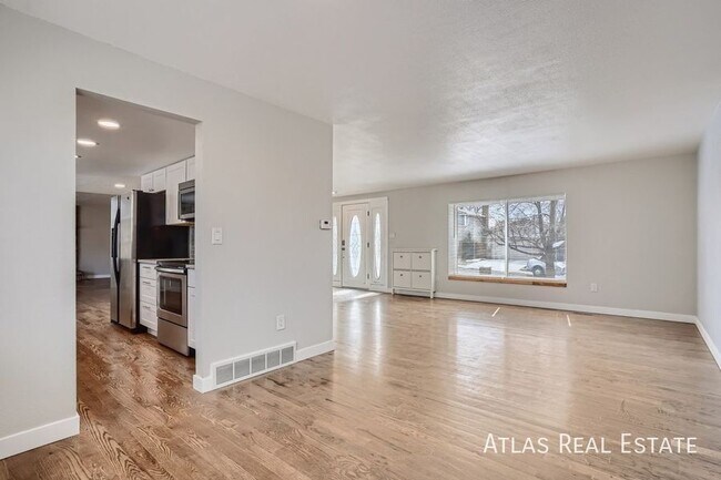 Building Photo - 3876 S Andes Way