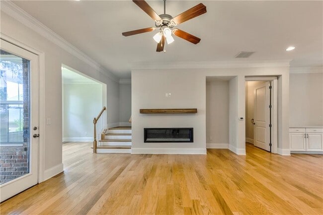 Building Photo - 1642 Canopy Chase NE