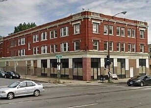 Building Photo - 1609 N Lawndale Ave