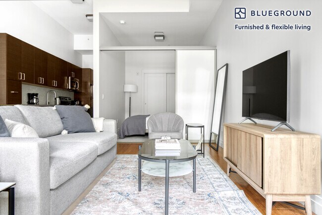 Foto del edificio - 255 N Washington St