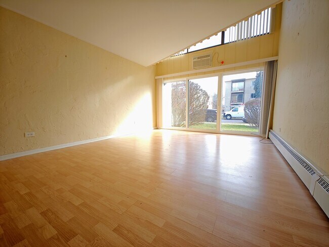 Foto del edificio - 1296 Washington St