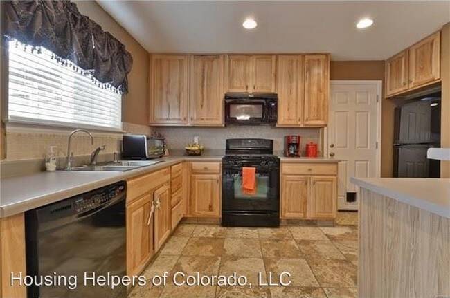 Building Photo - 3 br, 2 bath House - 10449 Lower Ridge Road