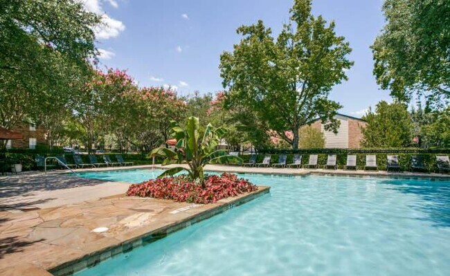 Building Photo - 2 bedroom in Dallas TX 75206