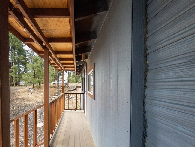 Building Photo - 3104 Mesa Trail