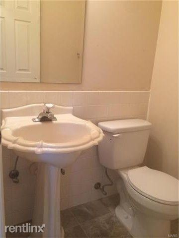 Building Photo - 15624 Quail Meadows Dr