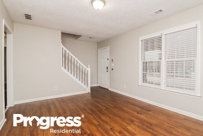 Building Photo - 1120 Appian Way