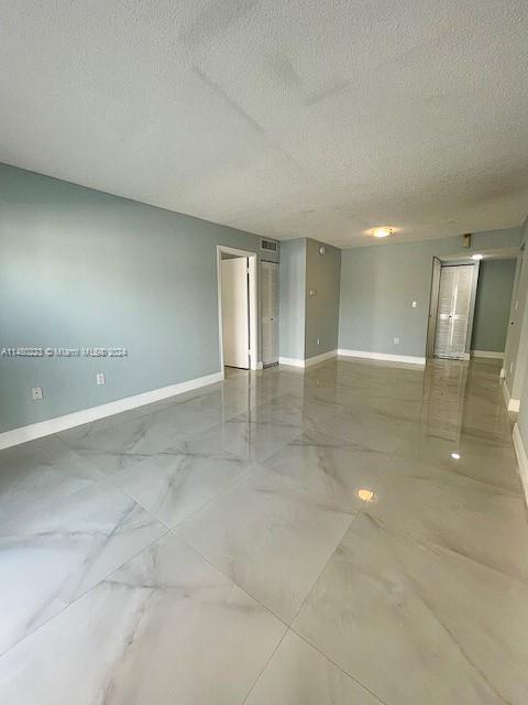 Building Photo - 7125 Bonita Dr